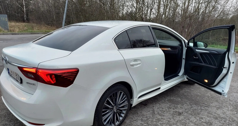 Toyota Avensis cena 82900 przebieg: 54650, rok produkcji 2018 z Lubartów małe 154